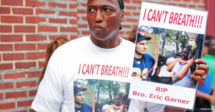 Eric Garner’s Mother Tells Mayor de Blasio to ‘Stand Up’