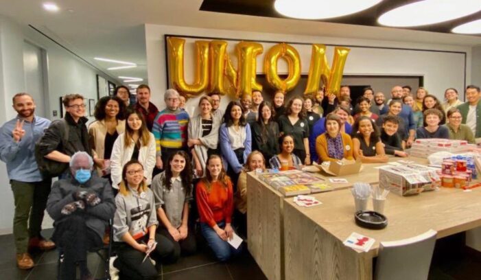 Take the Pledge: Support the New Yorker Union!