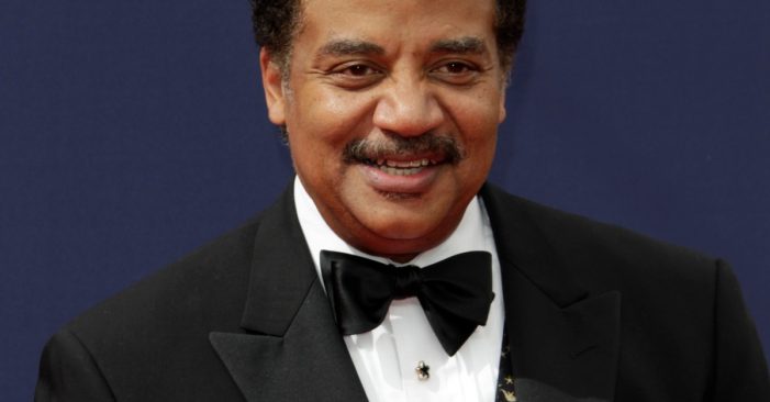 Neil DeGrasse Tyson Has A Scary Theory On How The World Will End Neil DeGrasse Tyson Has A Scary Theory On How The World Will End