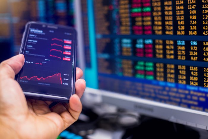 Analyzing the Stock Market Slump: Leadership Failures and the Cost of Loyalty Over Expertise