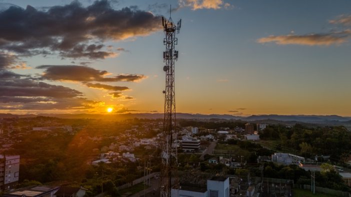Rogue Towers & Silent Signals: ICE’s Use of Fake Cell Towers to Spy, and What It Means for Privacy